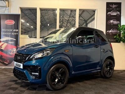 Ligier JS50 Apple Carplay Blue Mopedauto Microcar 45 KM