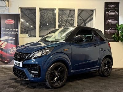 Ligier JS50 Apple Carplay Blue Mopedauto Microcar 45 KM