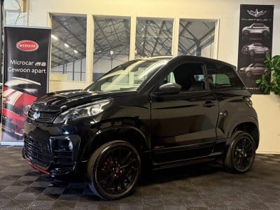 Ligier JS60 Black Apple Carplay Klima Mopedauto Microcar 45