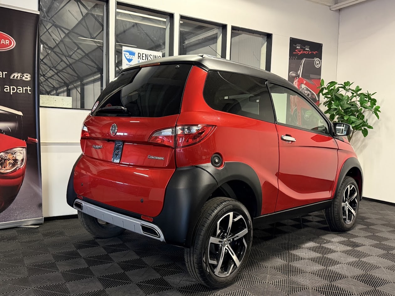 Aixam Crossover S9 Rot red Rood SUV 8