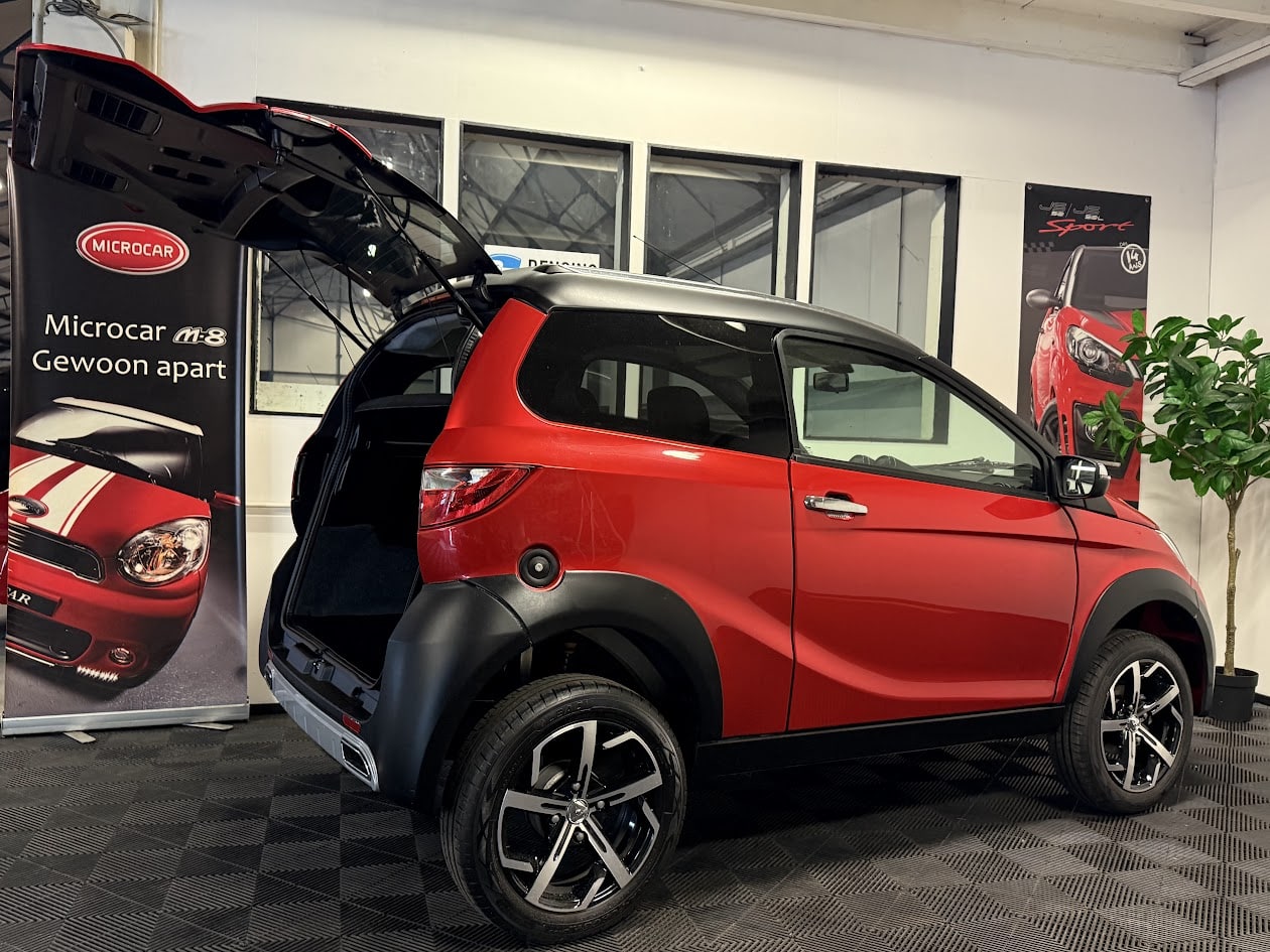 Aixam Crossover S9 Rot red Rood SUV 9
