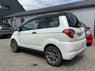 Aixam Crossover XXL Mopedauto Microcar Minicar 45 KM