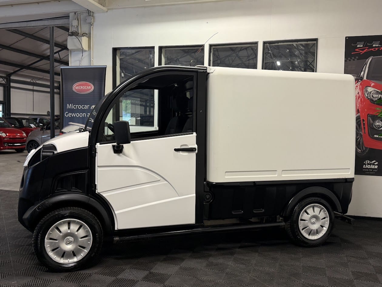 Aixam D-Truck 3