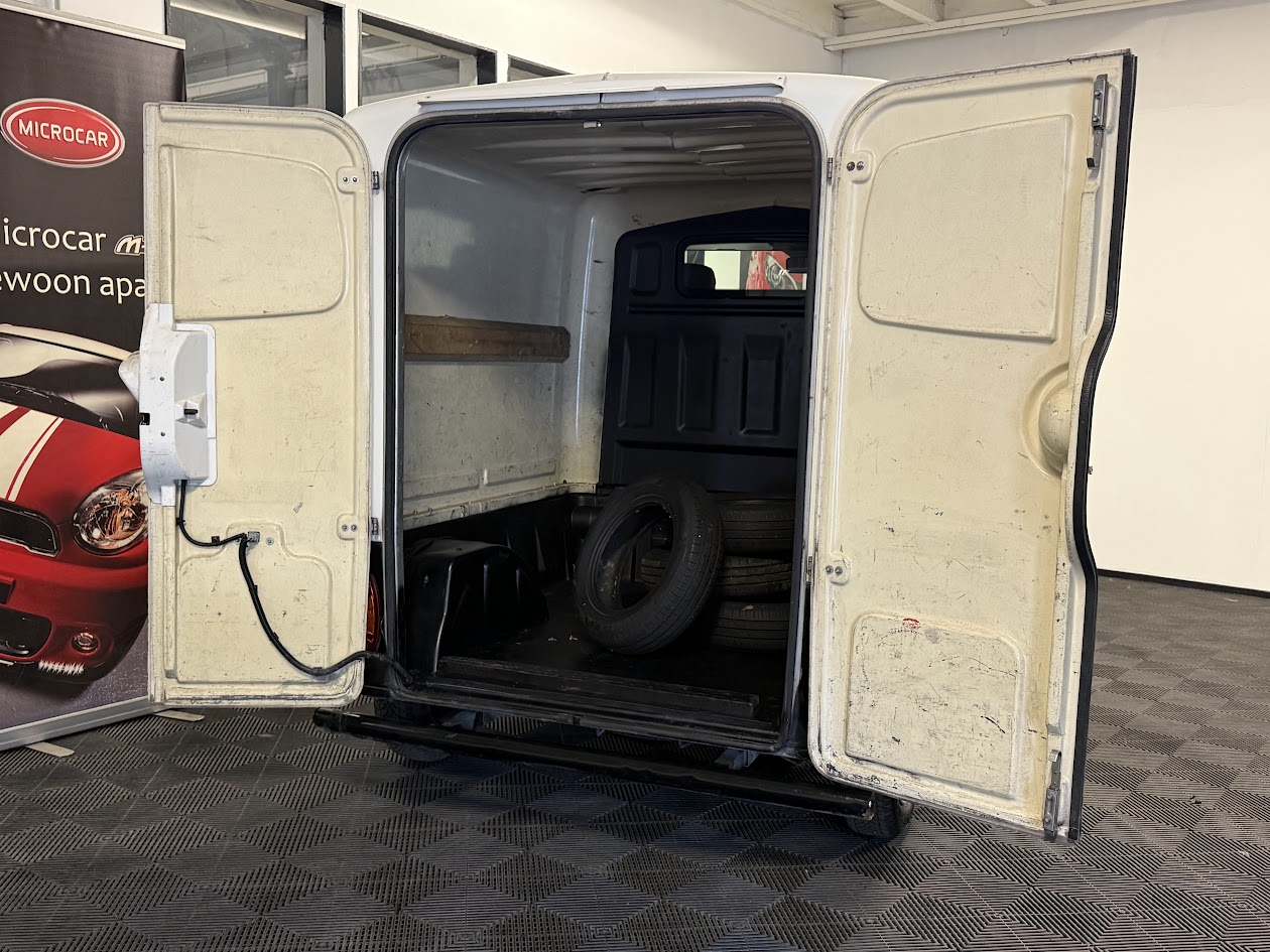 Aixam D-Truck 9