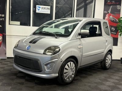 Microcar DUÈ First Silber Mopedauto Moped Minicar 45 KM