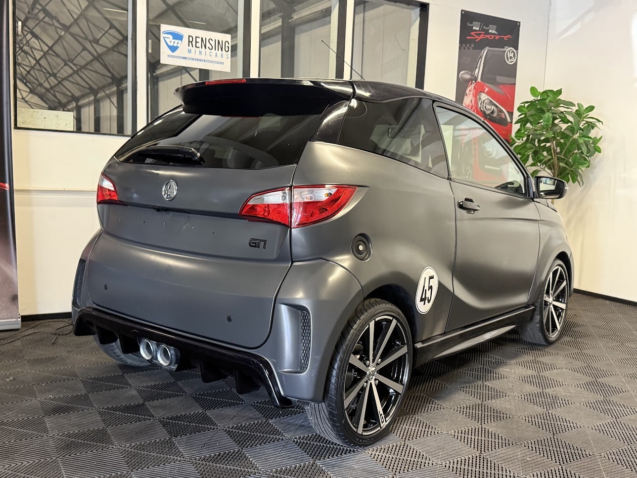 Aixam Coupé GTI matgrijs 8