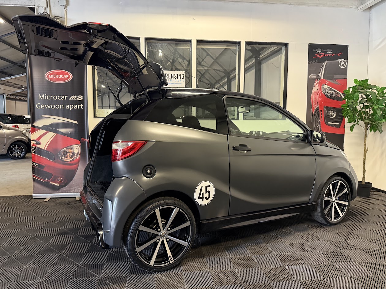 Aixam Coupé GTI matgrijs 9