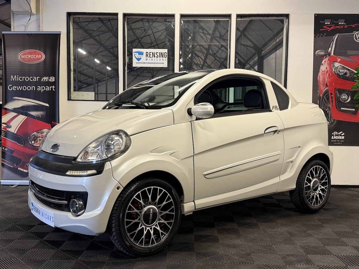 Microcar F8c wit 2