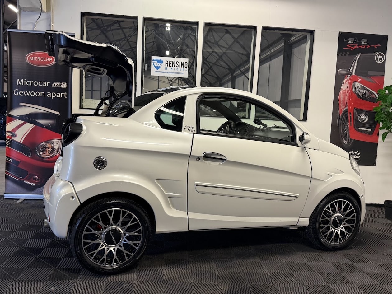 Microcar F8c wit 9